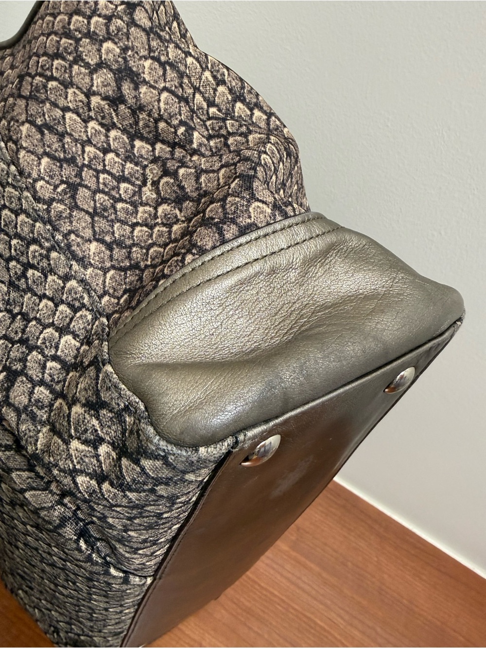 Coach CARRYALL Taylor Snake print tote handbag gunmetal Light Weight $398 - Picture 9 of 14